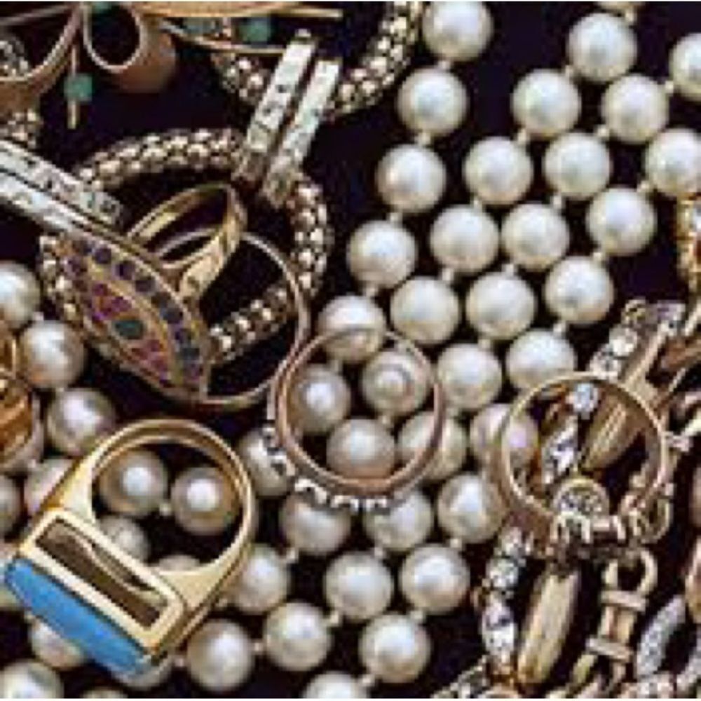 2 pound jewelry lot~ mostly wearable junk repair craft - Picture 7 of 8